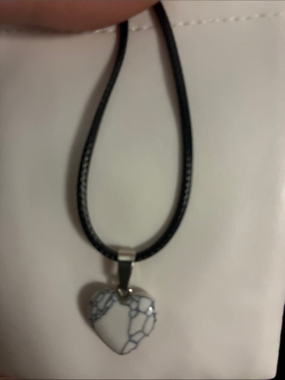 🆕 Stone Heart Pendant Necklace in White and Gray - Elegant Women’s Jewelry